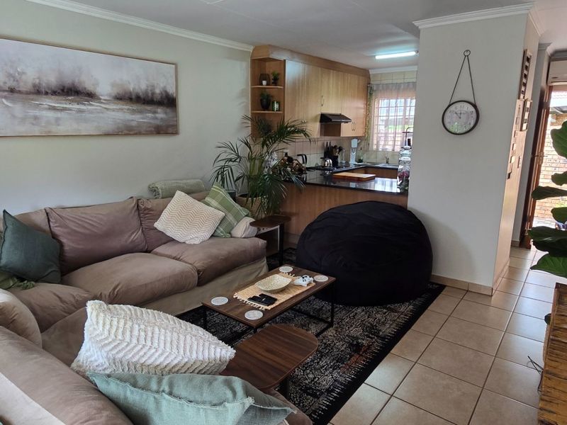 2 Bedroom 2 Bathroom Townhouse on Offer! - Photo 5