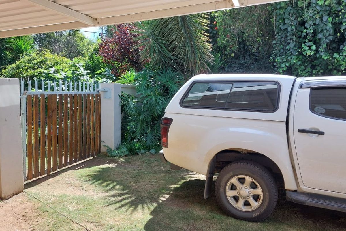 3 Bedroom House to Rent in Dal Fouche Springs - Photo 4