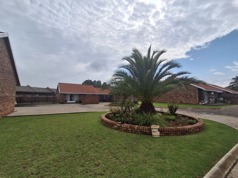 Discover comfort and independence in this beautifully designed Townhouse located in Meyerton. - Photo 3