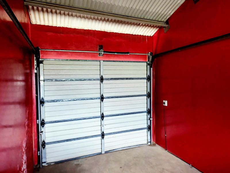 Sophisticated Modern Living: Premier 3-Bedroom Residence in Ben Fleur - Photo 7