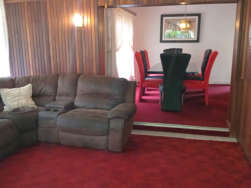 This lovely family home offers a perfect blend of comfort, space, and versatile living. - Photo 10