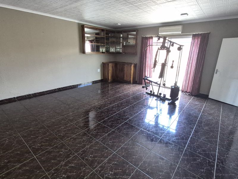 5 bedroom for sale in Reyno ridge proper. - Photo 9