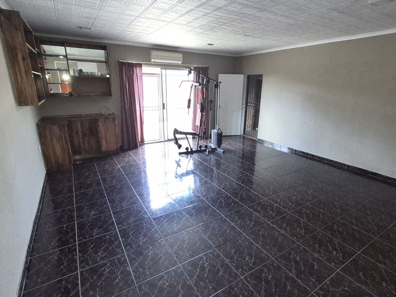 5 bedroom for sale in Reyno ridge proper. - Photo 10