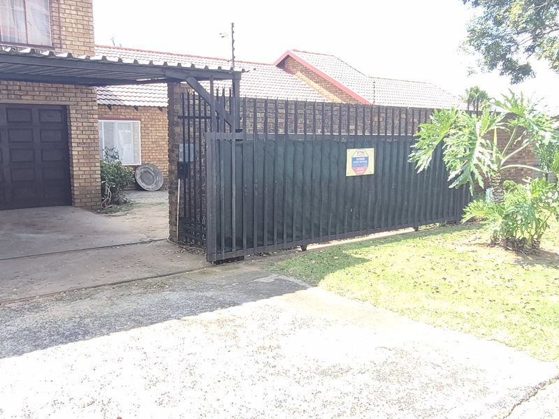 5 bedroom for sale in Reyno ridge proper. - Photo 2