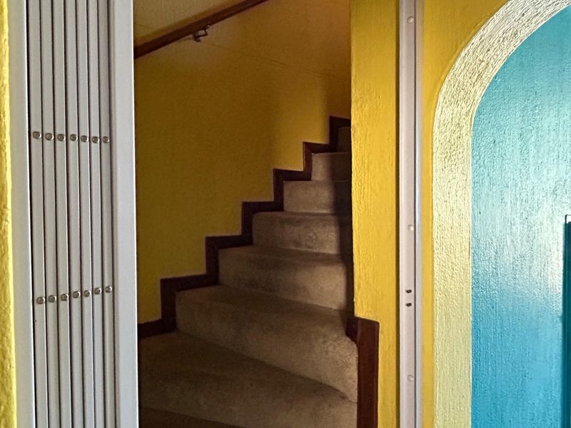 Discover comfortable and secure living in this well-appointed 2-bedroom duplex. - Photo 6