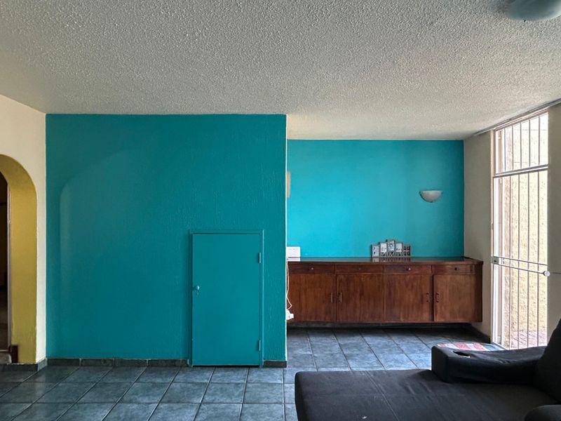 Discover comfortable and secure living in this well-appointed 2-bedroom duplex. - Photo 3