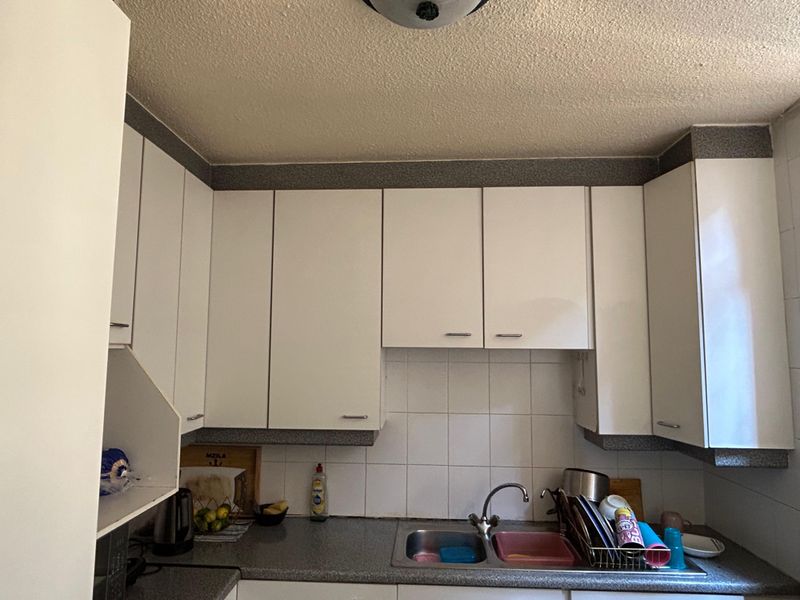 Discover comfortable and secure living in this well-appointed 2-bedroom duplex. - Photo 5