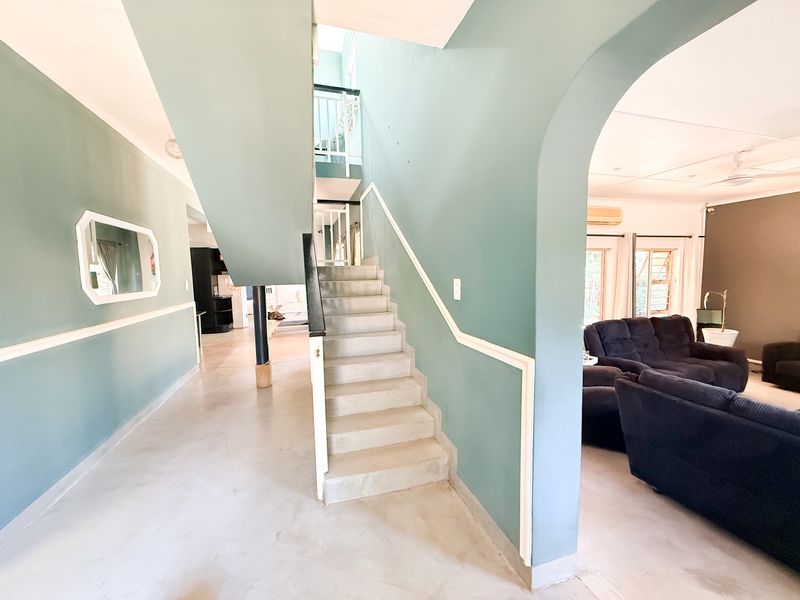 4 Bedroom Facebrick Home with Flat in Mtunzini - Photo 6