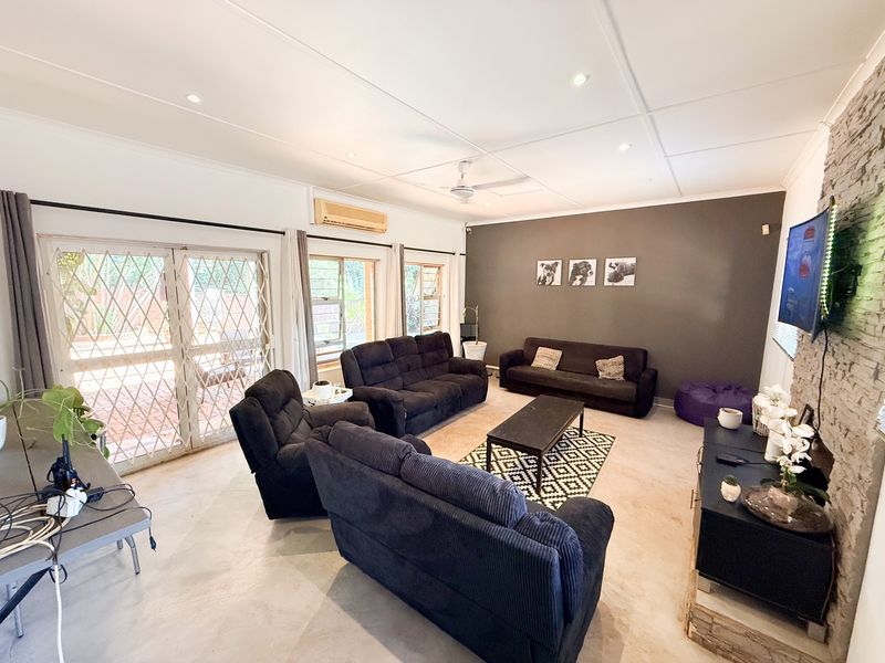 4 Bedroom Facebrick Home with Flat in Mtunzini - Photo 5