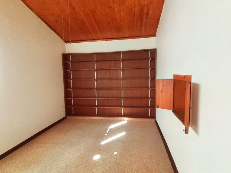 Spacious family house for sale in Sasolburg close to shopping center - Photo 3