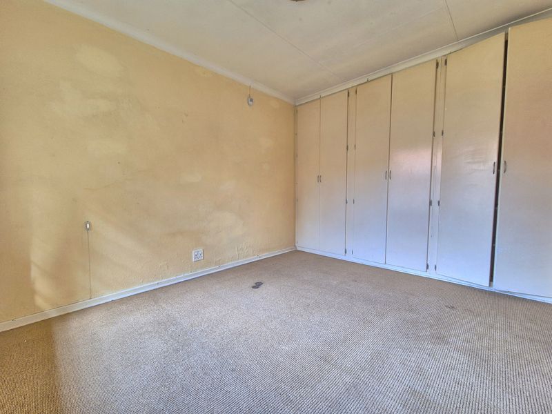 Your Blank Canvass Awaits! - Photo 10