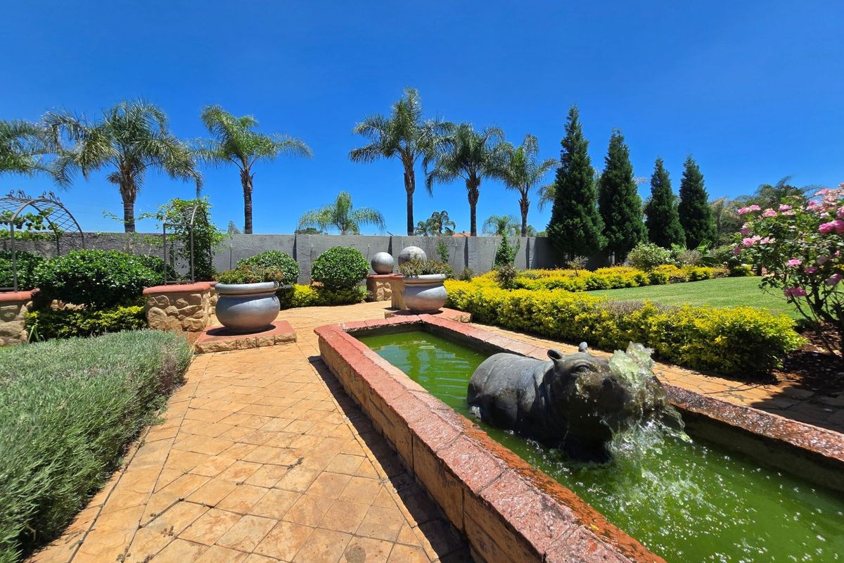 5 Bedroom Entertainers Dream Home on Offer! - Photo 5