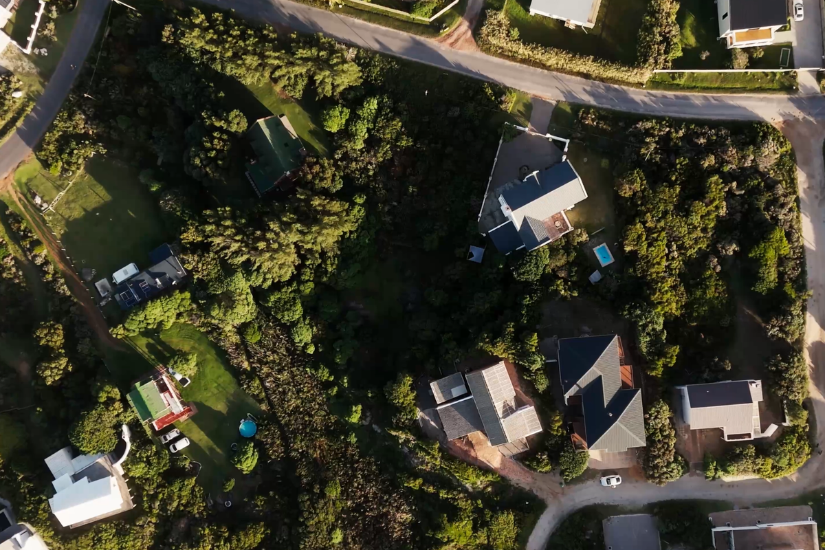 Beachfront-positioned land in Betty's Bay - Photo 5