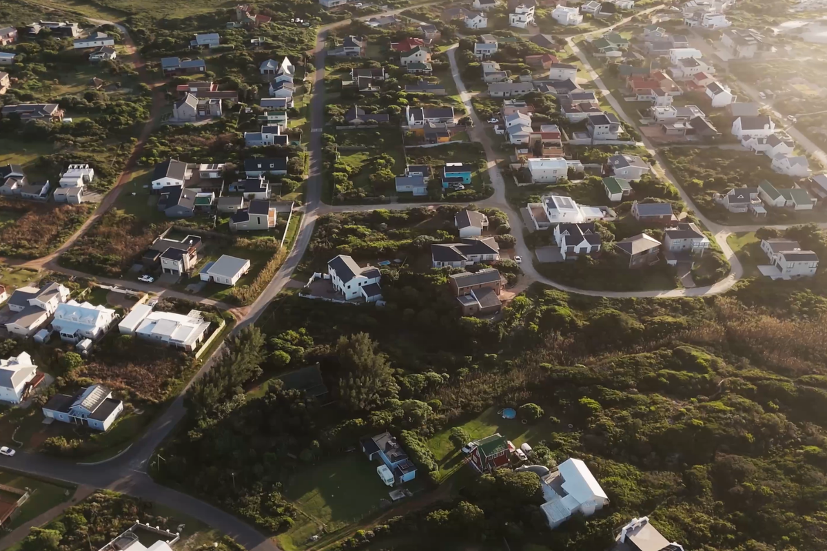 Beachfront-positioned land in Betty's Bay - Photo 4