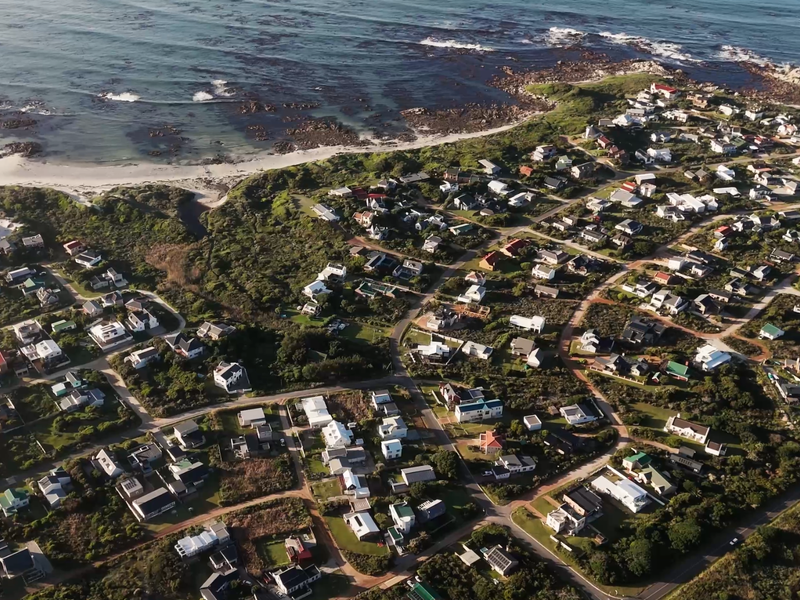 Beachfront-positioned land in Betty's Bay - Photo 10