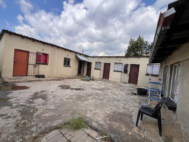 Prime Investment Opportunity in Vereeniging Central – High Rental Income Potential! - Photo 2