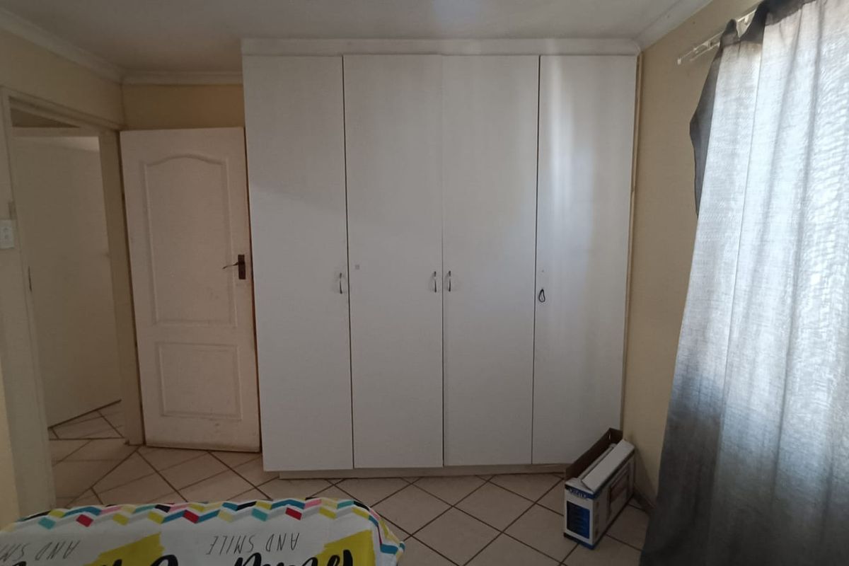 Smart Investment Opportunity – 4 Bedroom Home with Extras! - Photo 3