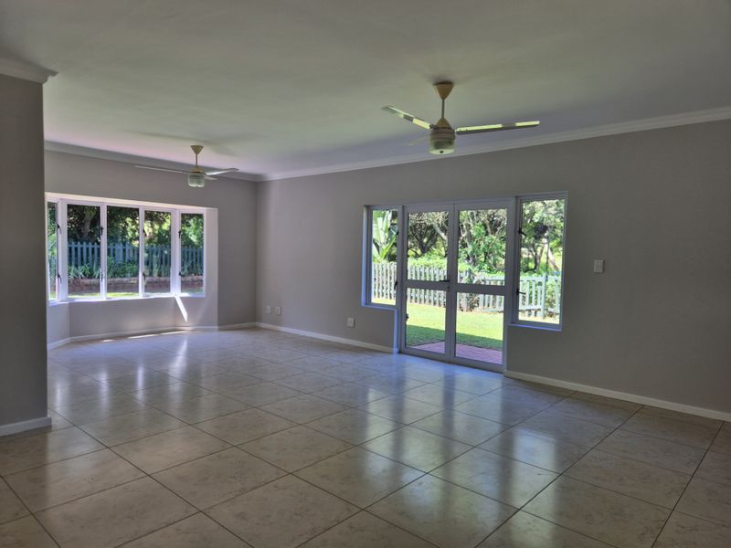 4 Bedroom Freestanding Home to Rent in Beverley Hills Estate - Photo 6