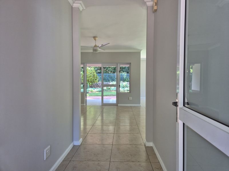 4 Bedroom Freestanding Home to Rent in Beverley Hills Estate - Photo 4