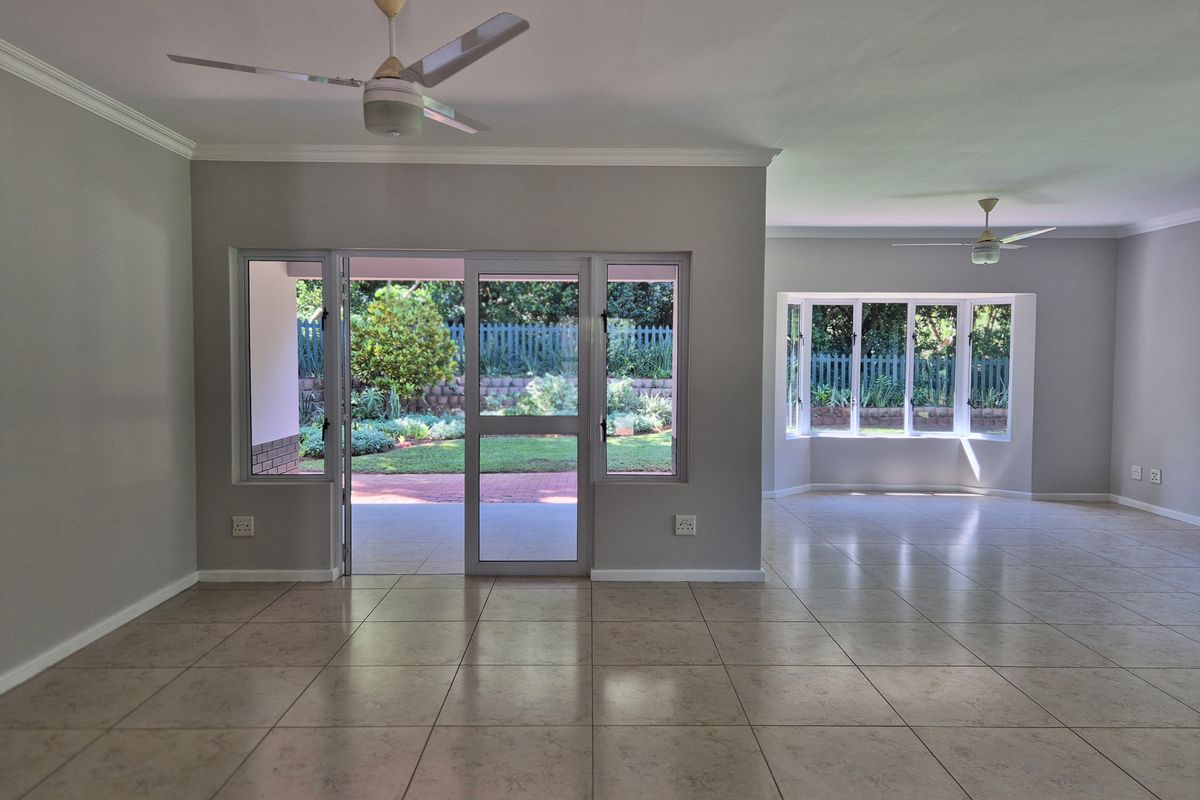 4 Bedroom Freestanding Home to Rent in Beverley Hills Estate - Photo 5