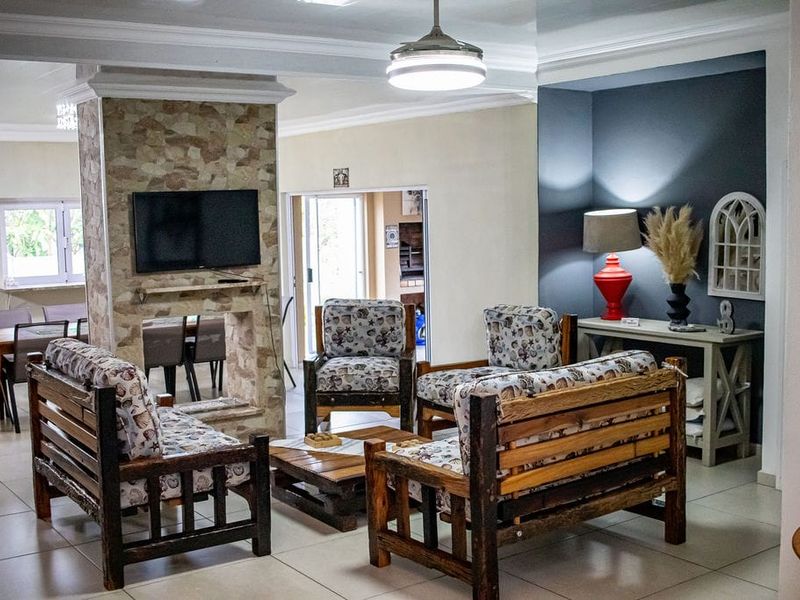 STUNNING GEM IN ASTON BAY - Photo 4