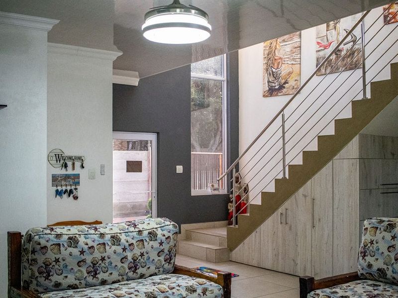 STUNNING GEM IN ASTON BAY - Photo 6