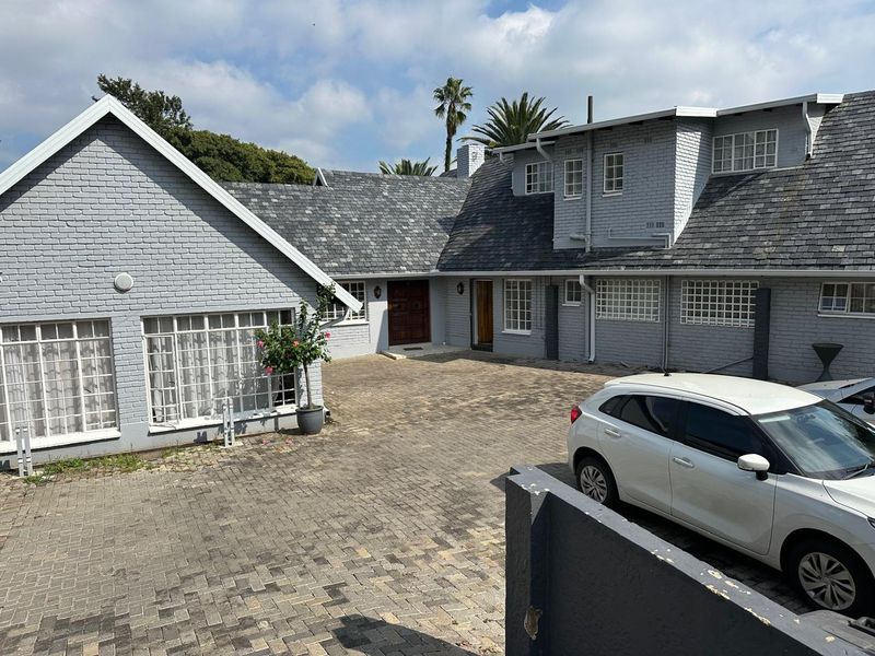 Versatile Investment or Spacious Family Living – Bramley Park - Photo 2