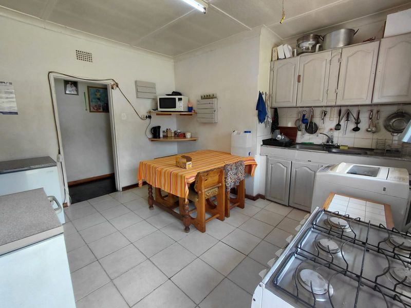 Charming Family Home with Flatlet for Sale in Casseldale, Springs!!! - Photo 6