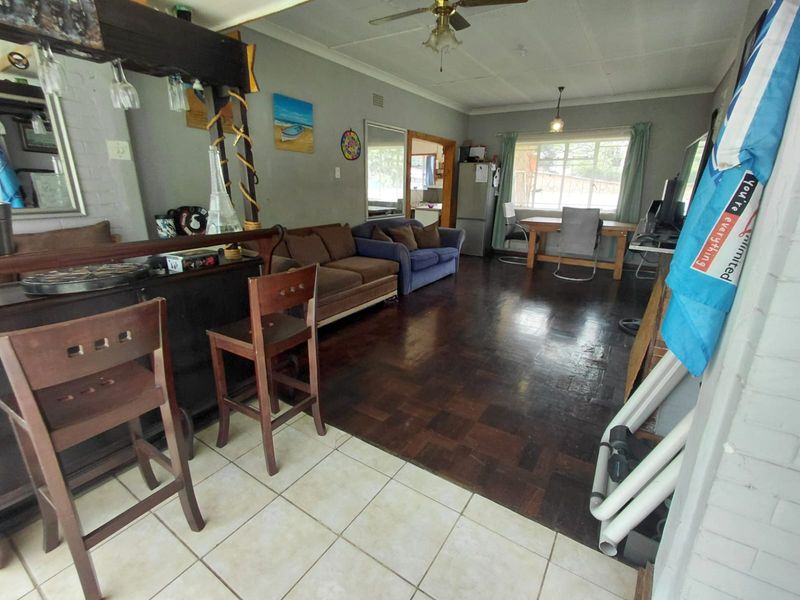 Charming Family Home with Flatlet for Sale in Casseldale, Springs!!! - Photo 5