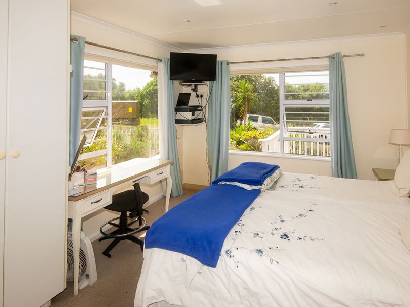 Exceptional Investment & Lifestyle Opportunity with Unmatched Views - Photo 3