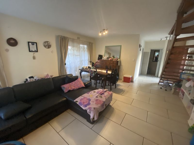 3 Bedroom Townhouse in Farrarmere - Photo 10
