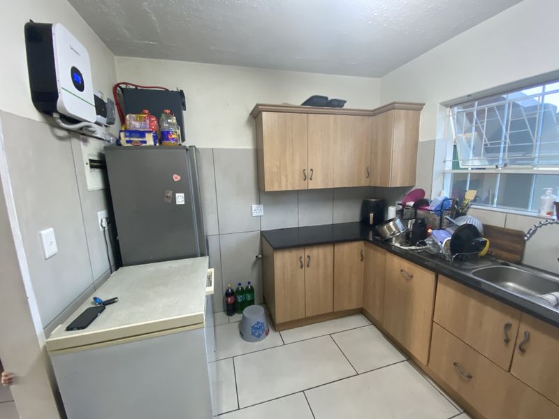 3 Bedroom Townhouse in Farrarmere - Photo 6