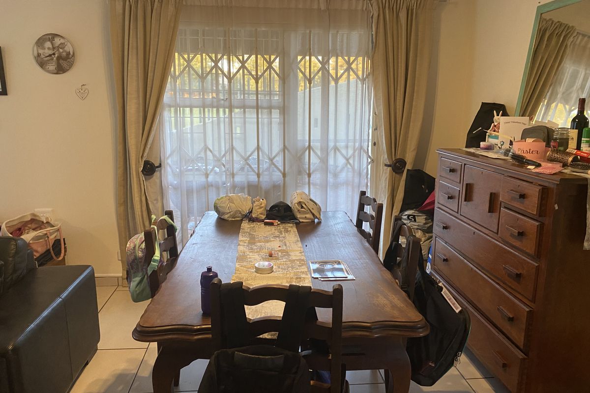 3 Bedroom Townhouse in Farrarmere - Photo 4