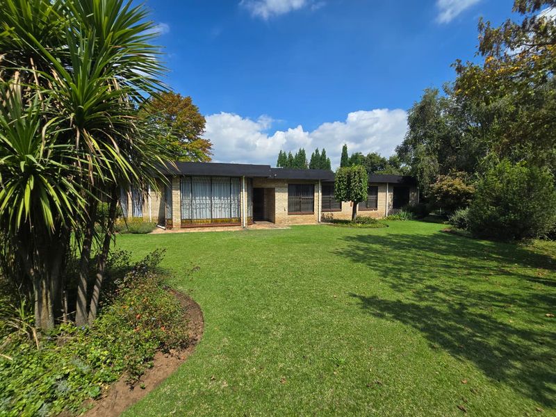 Stunning, Immaculate Family Home – Move-In Ready in Three Rivers East! - Photo 8