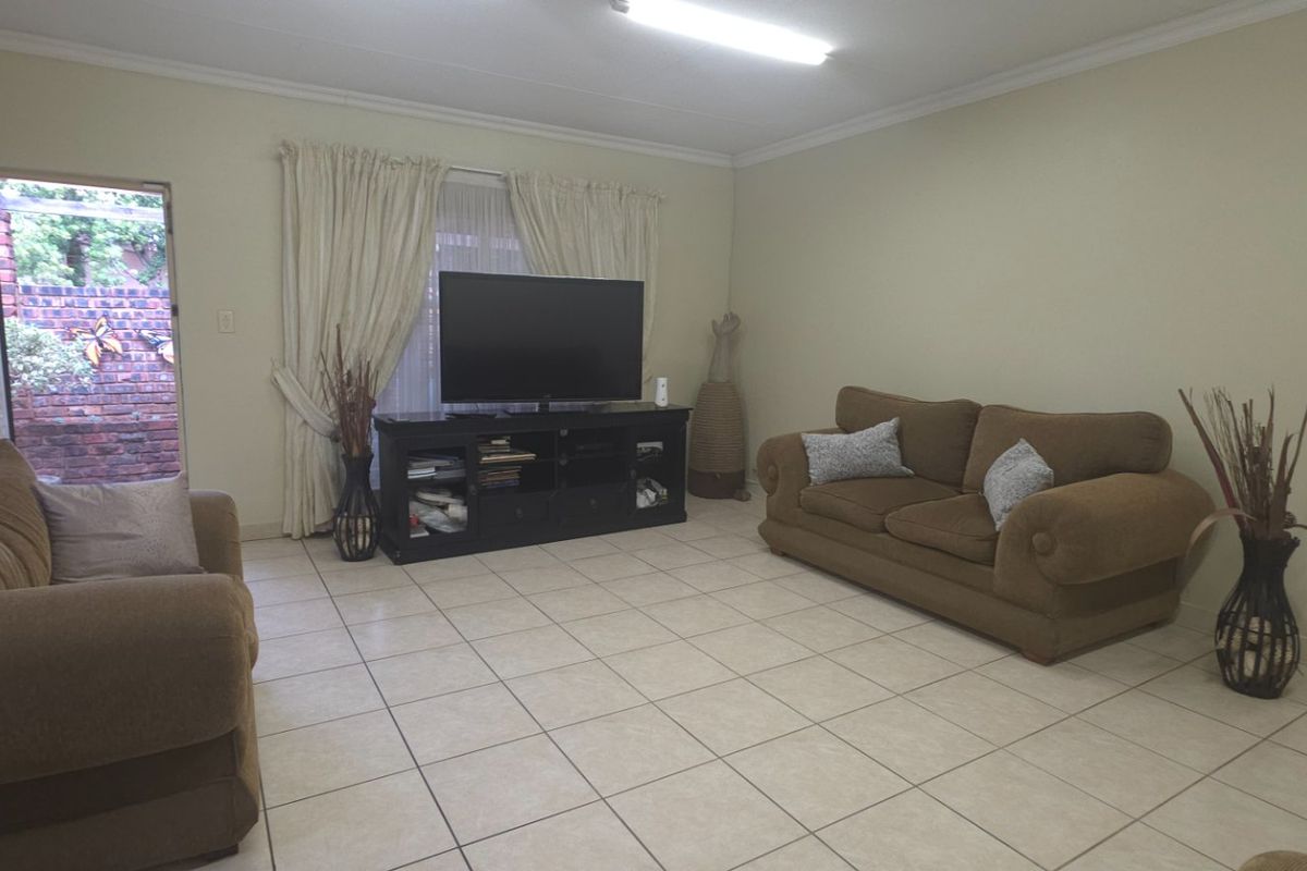 3 Bed 3 Bath Family Home on Offer! - Photo 2