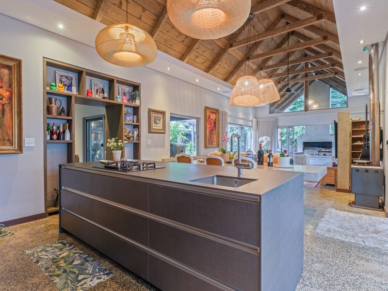 4 Bedroom Home with Loft & Granny Flat in Simbithi Eco Estate, Ballito - Photo 6