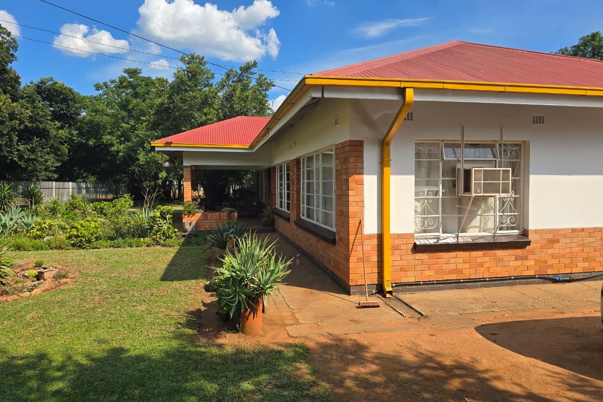 Charming & Well-Maintained Family Home in Three Rivers. - Photo 3