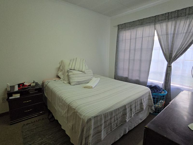 Beautiful 2 Bedroom Home on offer! - Photo 10