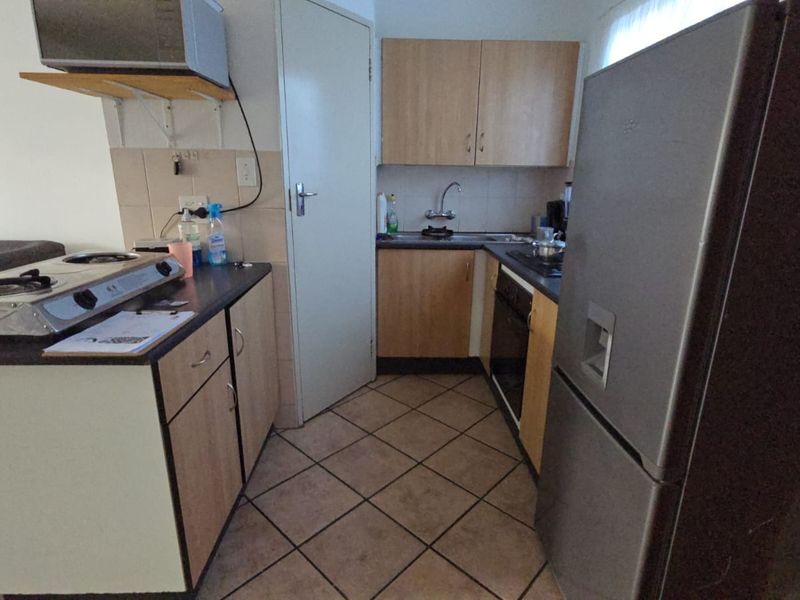 Beautiful 2 Bedroom Home on offer! - Photo 3