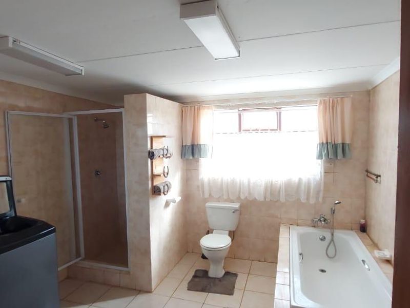 This property combines comfort with the beauty of nature . - Photo 10