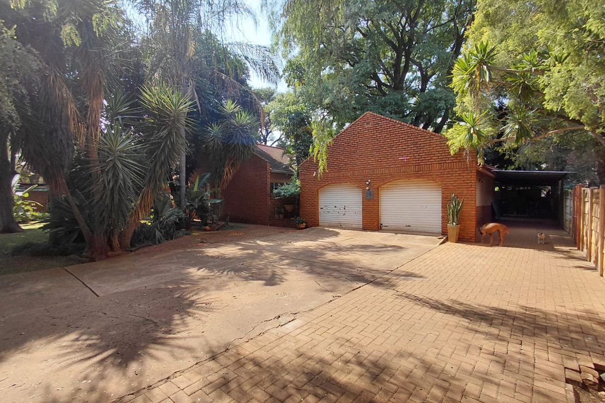 Spacious 4 Bedroom Family Home in Chroompark - Photo 2