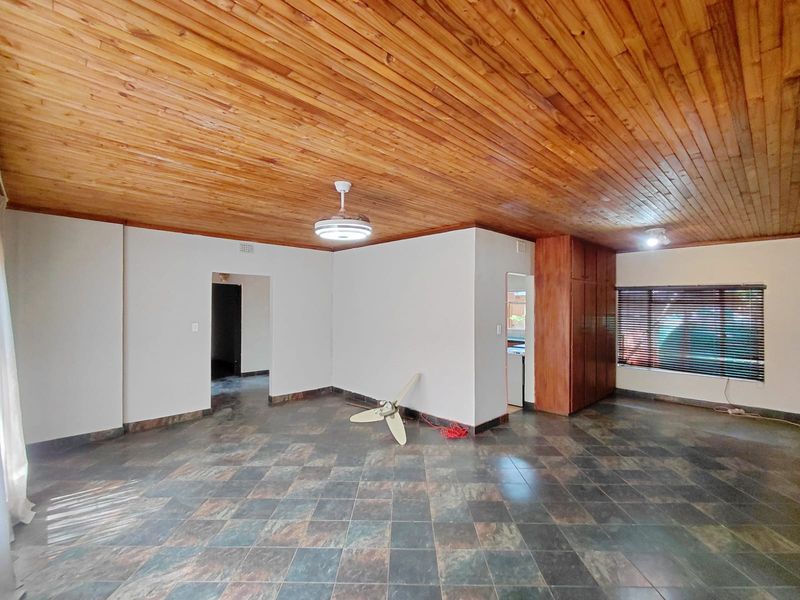 Spacious 4 Bedroom Family Home in Chroompark - Photo 7