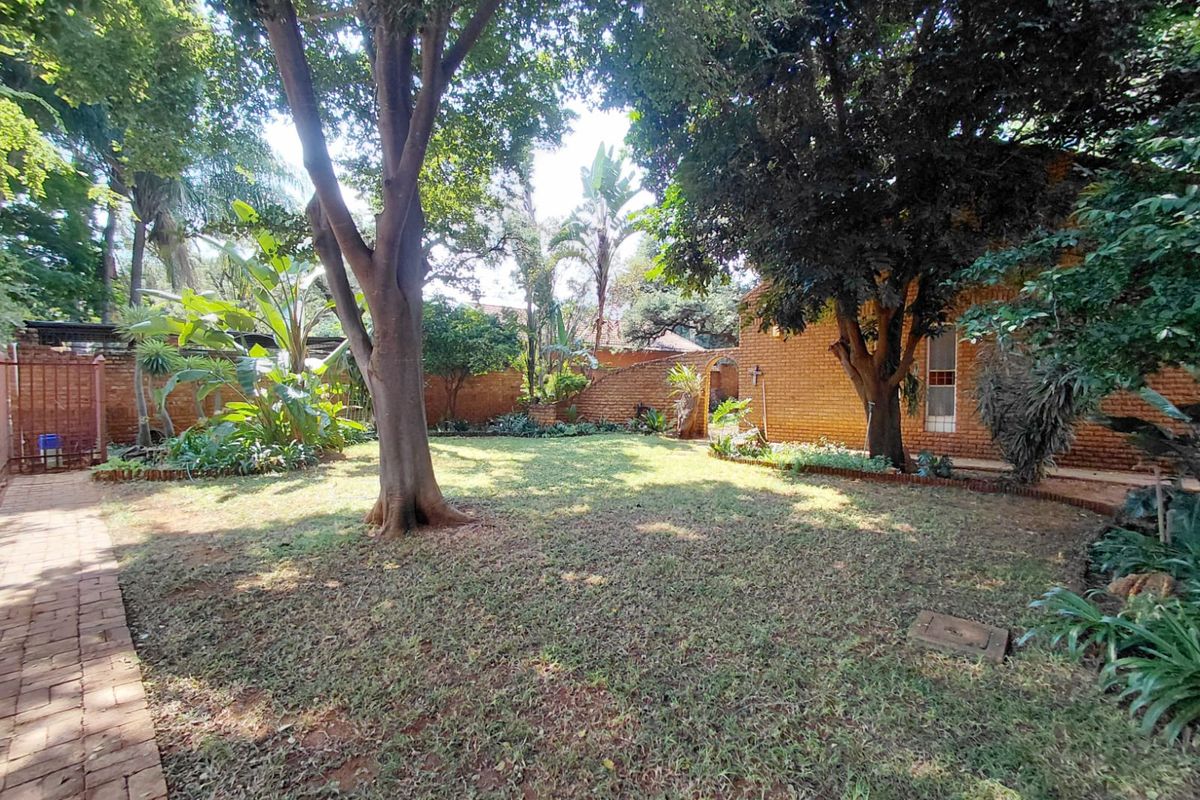 Spacious 4 Bedroom Family Home in Chroompark - Photo 3