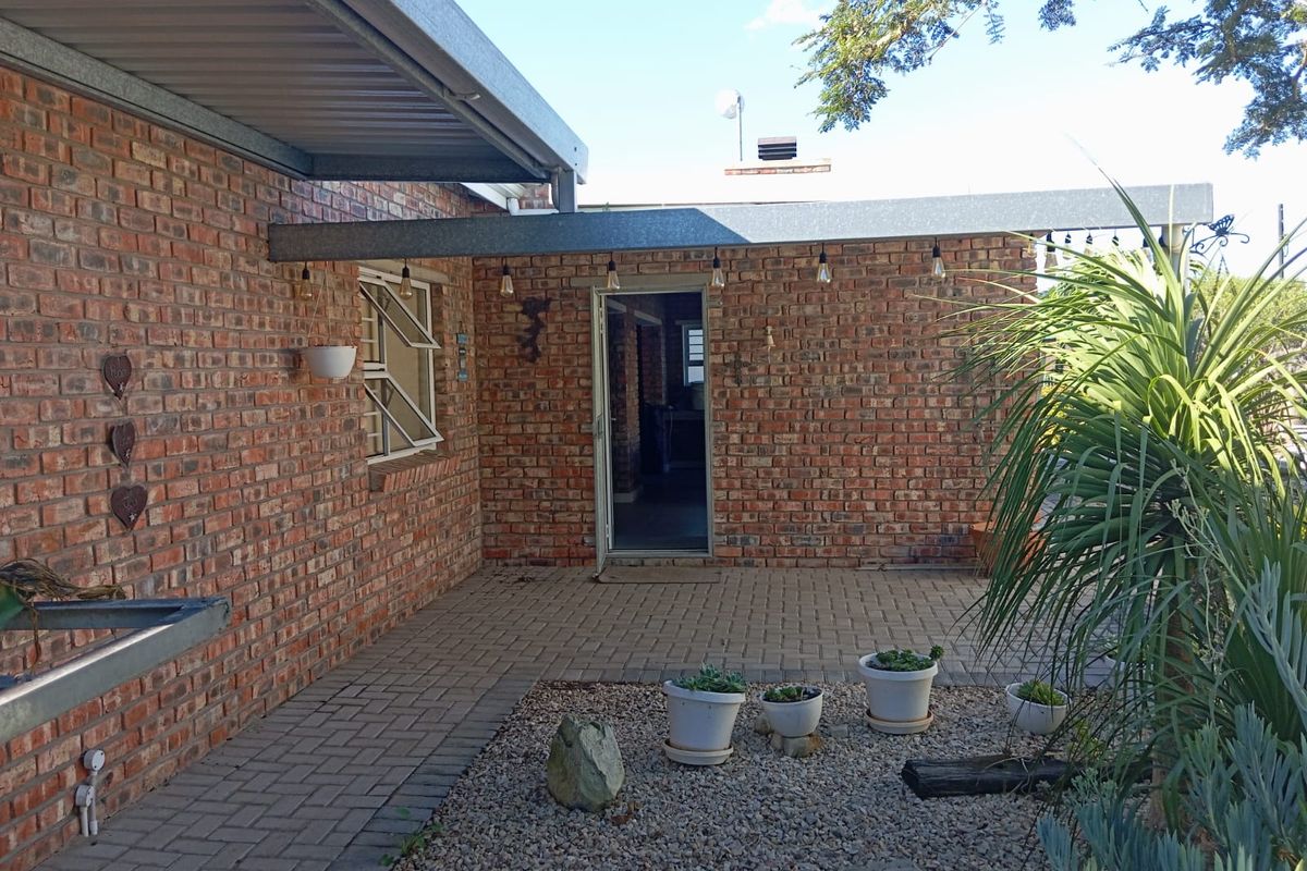 Tranquil Living Near the Sundays River – Pet-Friendly Family Home to Rent in Colchester - Photo 3
