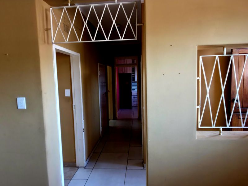 Sophisticated Two-Bedroom Residence with Private Garage - Photo 8