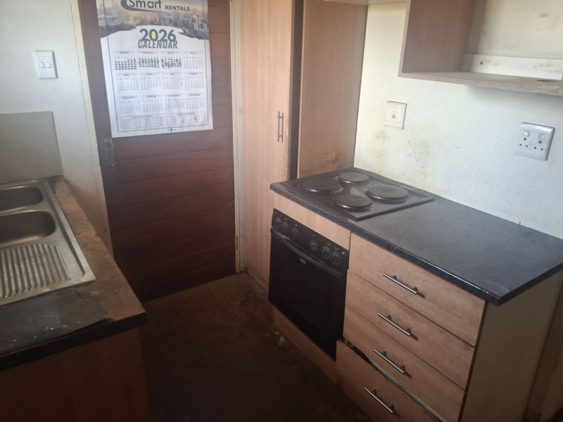 2-Bedroom House for Sale in Windmill Park Ext 28 - Photo 2