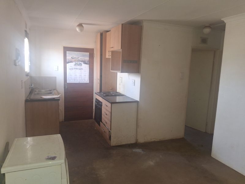 2-Bedroom House for Sale in Windmill Park Ext 28 - Photo 5