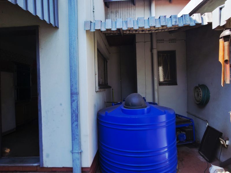 Residential property with potential for business - Photo 7