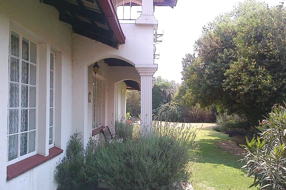 Spacious Family Home to Rent in Vaalpark! - Photo 3