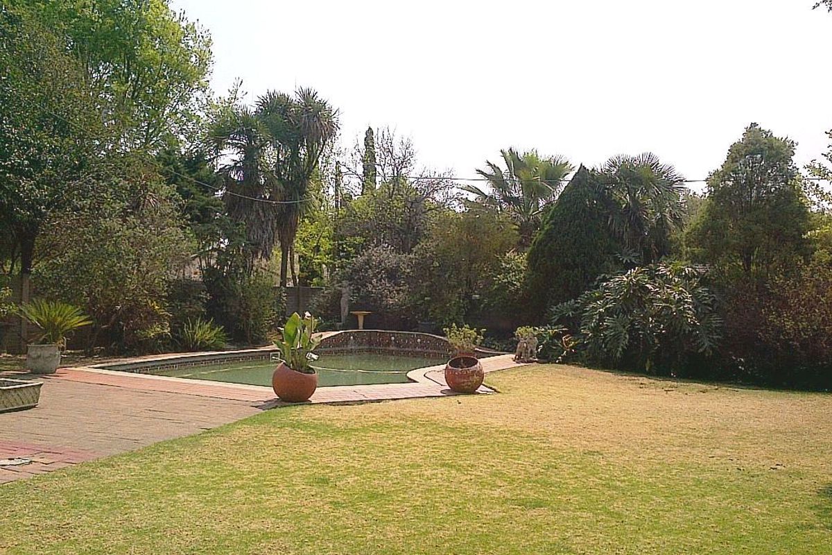 Spacious Family Home to Rent in Vaalpark! - Photo 4